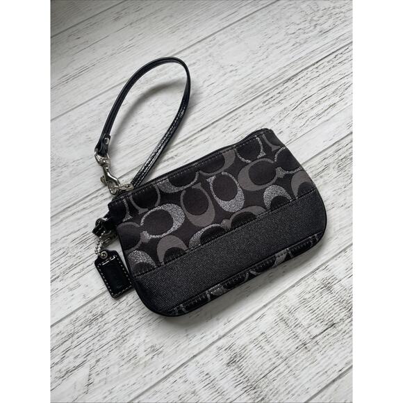 COACH Black & Silver Signature Print Inner Pockets Zipper Wristlet - Picture 1 of 6